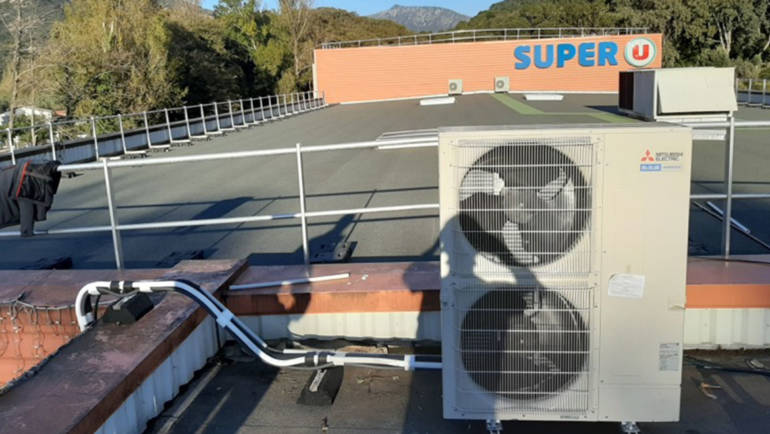 SUPER U</br><i class="fas fa-map-marker-alt"></i> SAGONE